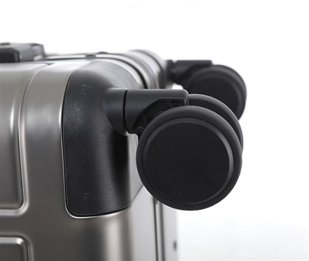 Hardshell Carry-On Suitcase with Silent Spinner Wheels