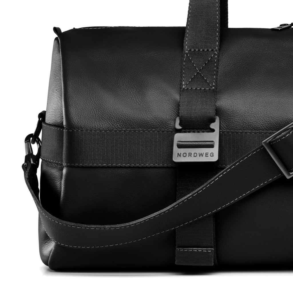 38L Leather Weekender Duffel Bag with Yoga Mat Straps