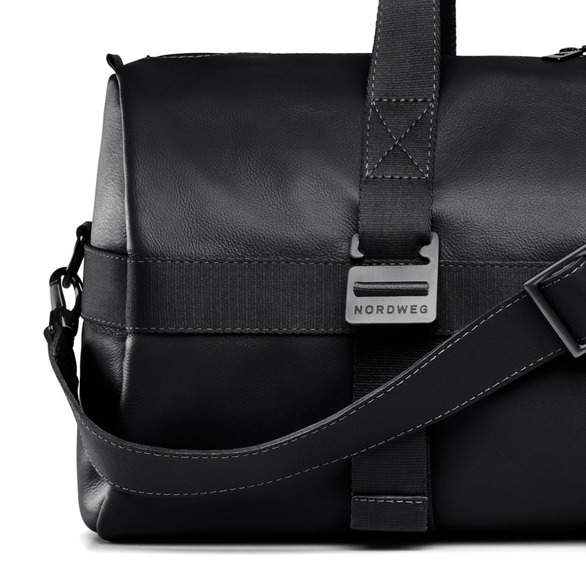 38L Leather Weekender Duffel Bag with Yoga Mat Straps
