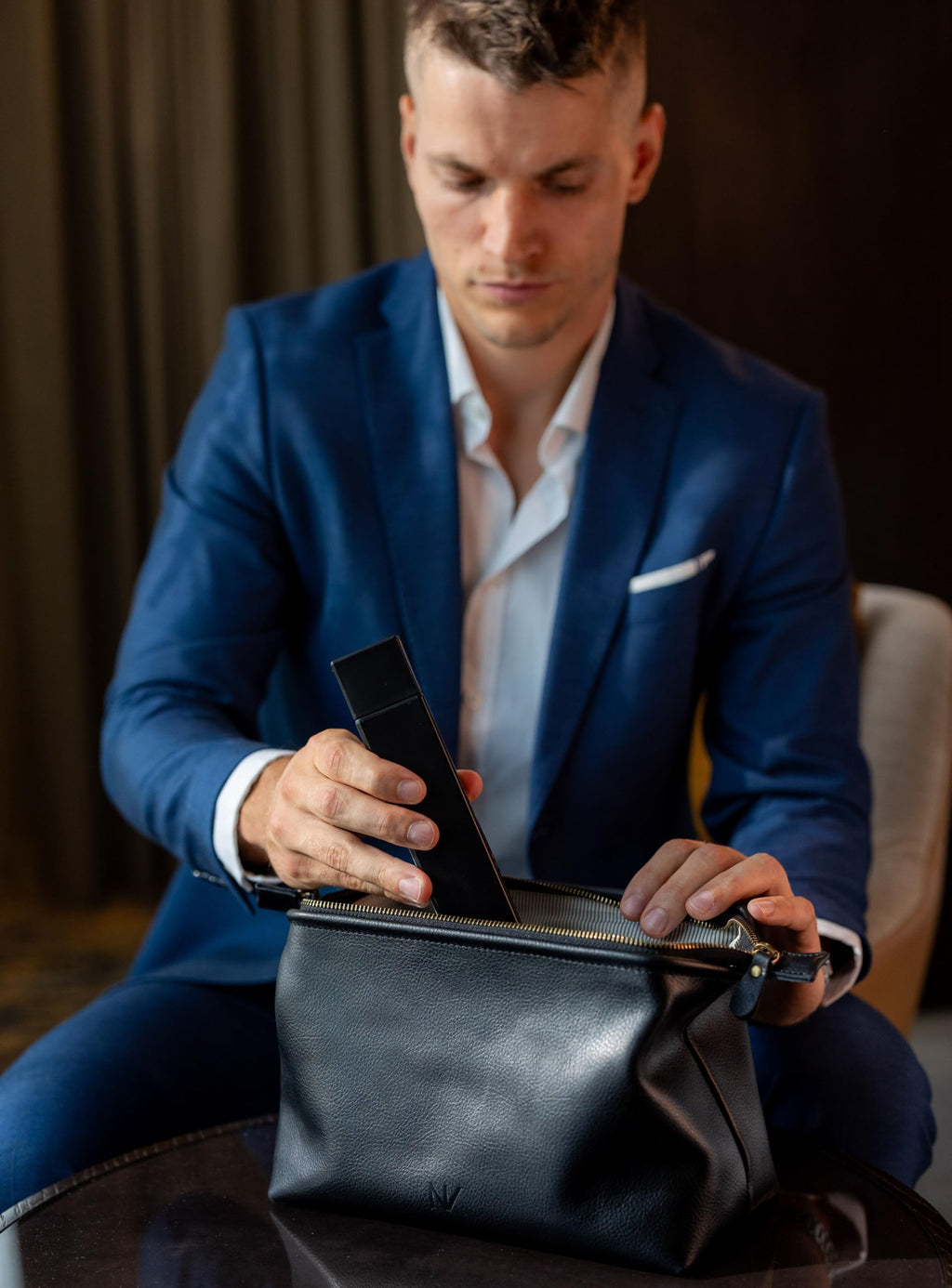 Men’s Genuine Leather Travel Toiletry Bag
